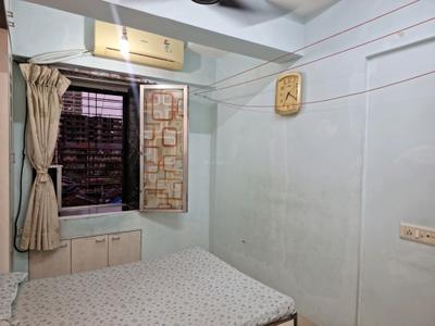 Bedroom Image of 812 Sq.ft 3 BHK Apartment / Flat for sale in Kalbadevi Mumbai for Rs. 25500000