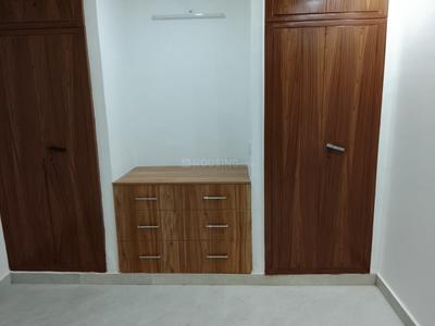 Bedroom Image of 1000 Sq.ft 2 BHK Apartment / Flat for sale in DDA Tarang Apartments, Patparganj New Delhi for Rs. 20100000