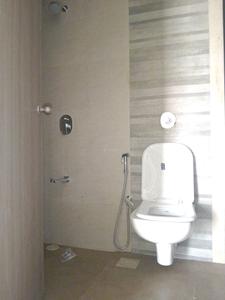 Common Bathroom Image of 590 Sq.ft 1 BHK Apartment / Flat for sale in Unique Vistas, Thane West Thane for Rs. 9000000