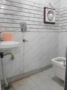 Common Bathroom Image of 1800 Sq.ft 2 BHK Independent House for sale in Laxmi Nagar New Delhi for Rs. 32500000