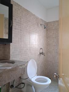 Common Bathroom Image of 925 Sq.ft 2 BHK Apartment / Flat for sale in Paras Tierea, Sector 137 Noida for Rs. 8000000