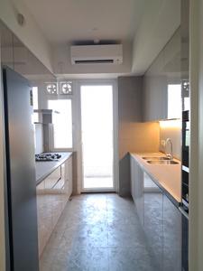 Kitchen Image of 1740 Sq.ft 2 BHK Apartment / Flat for sale in DLF One Midtown, Karampura New Delhi for Rs. 43000000