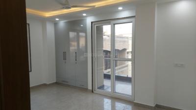 Bedroom Image of 1850 Sq.ft 3 BHK Builder Floor for sale in Kalkaji New Delhi for Rs. 48000000