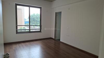 Bedroom Image of 2398 Sq.ft 3 BHK Apartment / Flat for rent in Riviera Prestige, Sarkhej Ahmedabad for Rs. 45000