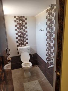 Bathroom Image of 1200 Sq.ft 2 BHK Builder Floor for rent in Alkola Shivamogga for Rs. 15000