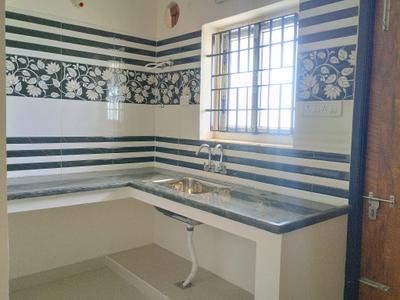 Kitchen Image of 990 Sq.ft 2 BHK Apartment / Flat for sale in Guduvancheri Chennai for Rs. 5791500