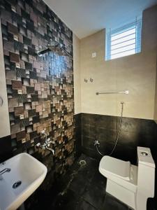 Bathroom Image of 1640 Sq.ft 3 BHK Independent House for sale in Achipatti Pollachi for Rs. 12500000