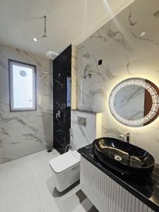 Bathroom Image of 2420 Sq.ft 3.5 BHK Builder Floor for sale in SS The Lilac, Sector 49 Gurgaon for Rs. 25500000