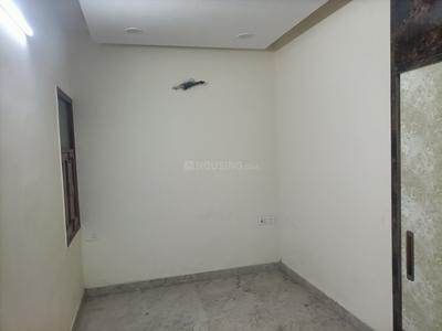 Bedroom Image of 990 Sq.ft 3 BHK Builder Floor for sale in Krishna Nagar New Delhi for Rs. 10000000