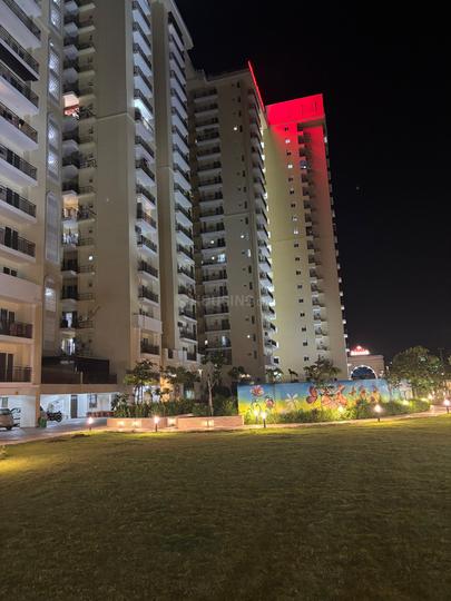 Venus empire Main Image 1