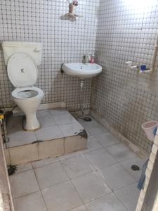 Image of 250 Sq.ft 1 RK Builder Floor for rent in Mukherjee Nagar, New Delhi for Rs. 6500