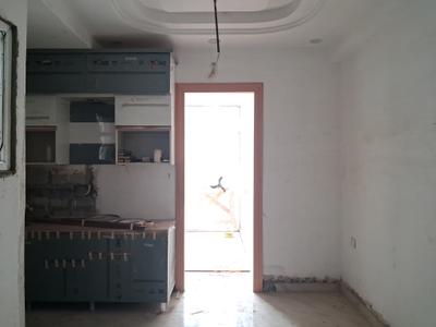 Living Room Image of 650 Sq.ft 1 BHK Apartment / Flat for sale in Sector 73 Noida for Rs. 2500000