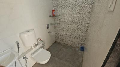 Image of 600 Sq.ft 2 BHK Apartment / Flat for rent in Dadar East, Mumbai for Rs. 72000