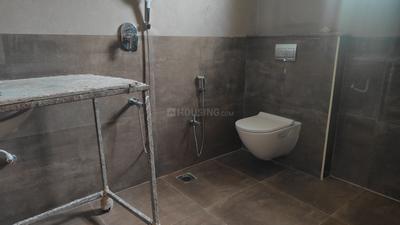 Bathroom Image of 5000 Sq.ft 6 BHK Duplex for sale in Uthandi Chennai for Rs. 55000000