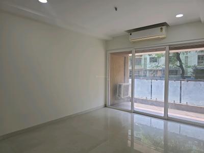 Living Room Image of 3100 Sq.ft 4 BHK Apartment / Flat for sale in Kedarnath Apartment, Andheri West Mumbai for Rs. 132500000