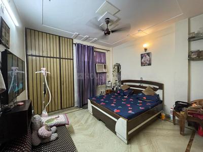 Bedroom Image of 1200 Sq.ft 4 BHK Builder Floor for sale in Sector 20 Rohini New Delhi for Rs. 10000000