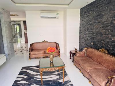 Hall Image of 6000 Sq.ft 5 BHK Villa for rent in Lanco Hanging Gardens Villas, Manikonda Hyderabad for Rs. 300000