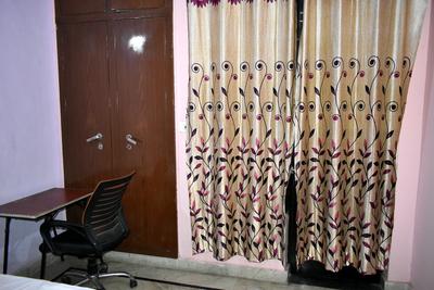 Bedroom Image of ROOMSOOM PG in Sector 144, Noida