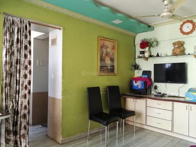 Hall Image of 500 Sq.ft 1 BHK Apartment / Flat for rent in Kandivali West Mumbai for Rs. 32000