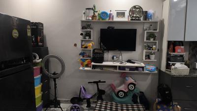 Living Room Image of 675 Sq.ft 1 BHK Independent House for rent in Sector 104 Gurgaon for Rs. 16000