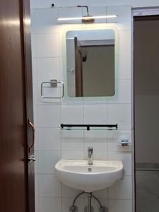 Image of 2170 Sq.ft 3 BHK Builder Floor for rent in Uday Park, New Delhi for Rs. 90000
