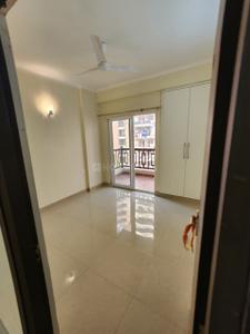 Bedroom Image of 1800 Sq.ft 3 BHK Apartment / Flat for rent in Prabhat Heights, Crossings Republik Ghaziabad for Rs. 24000