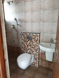 Bathroom Image of 2000 Sq.ft 4 BHK Villa for sale in Kottivakkam Chennai for Rs. 30000000