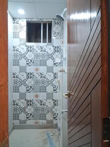 Common Bathroom Image of 1550 Sq.ft 3 BHK Apartment / Flat for sale in Capital Hometech Pride 2, Sector 73 Noida for Rs. 5275000