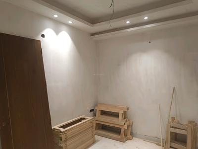 Bedroom Image of 1320 Sq.ft 4 BHK Builder Floor for sale in Mahavir Enclave New Delhi for Rs. 15000000