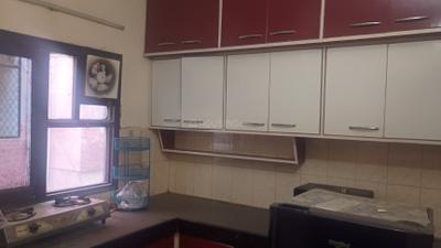 Kitchen Image of 1450 Sq.ft 3 BHK Builder Floor for rent in Swaraj Homes RWA Sant Nagar, Sant Nagar New Delhi for Rs. 38000