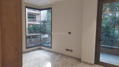 Bedroom Image of 2016 Sq.ft 3 BHK Builder Floor for sale in  RWA Defence Colony Block A, Defence Colony New Delhi for Rs. 115000000