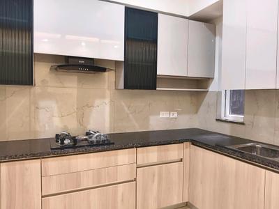Kitchen Image of 1700 Sq.ft 3 BHK Apartment / Flat for sale in Renowned Bancourt Apartment, Sector 43 Gurgaon for Rs. 25000000