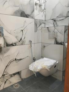 Bedroom Three Image of 1100 Sq.ft 3 BHK Apartment / Flat for sale in Vikaspuri New Delhi for Rs. 16500000