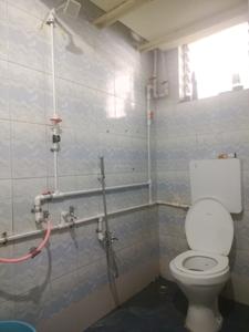 Common Bathroom One Image of 640 Sq.ft 1 BHK Apartment / Flat for sale in Ashish Constructions Promoters And Builders Atharva Anand Villa, Ambegaon Budruk Pune for Rs. 4000000