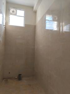 Common Bathroom Image of 950 Sq.ft 2 BHK Apartment / Flat for sale in Anakaputhur Chennai for Rs. 6150000