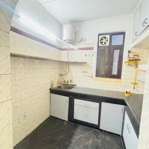 Kitchen Image of 1550 Sq.ft 3 BHK Apartment / Flat for sale in Unesco Apartments, Patparganj New Delhi for Rs. 37500000
