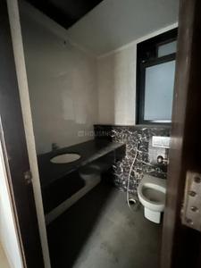 Bathroom Image of 2900 Sq.ft 4 BHK Duplex for sale in Lodha Palava Serenity B, Palava Phase 2 Thane for Rs. 32500000