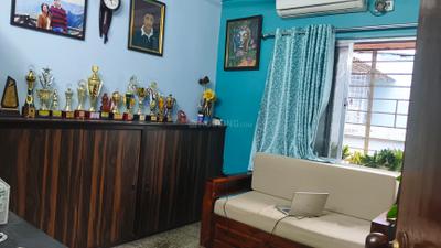 Bedroom Image of 730 Sq.ft 2 BHK Builder Floor for sale in Aurobindo Park Kolkata for Rs. 2200000
