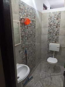 Bathroom Image of 1650 Sq.ft 2 BHK Builder Floor for rent in Aman Vihar Dehradun for Rs. 28000
