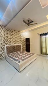 1 RK Independent Builder Floor