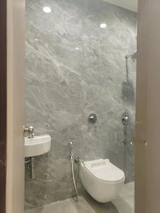 Common Bathroom Image of 540 Sq.ft 1 BHK Apartment / Flat for sale in Prithvi Anand Kuber Complex, Palghar Mumbai for Rs. 2295000
