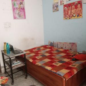 Bedroom Image of 540 Sq.ft 2 BHK Independent House for rent in Noida Extension Greater Noida for Rs. 14000