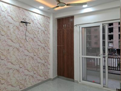 Bedroom Image of 1000 Sq.ft 2 BHK Apartment / Flat for sale in Skyline Dev Residency, Sector 104 Noida for Rs. 4850000