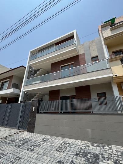 Sector 78 Main Image 1