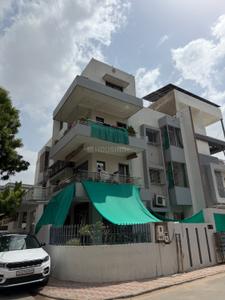 Building Image of 6300 Sq.ft 7 BHK Independent House for sale in Maninagar Ahmedabad for Rs. 45000000