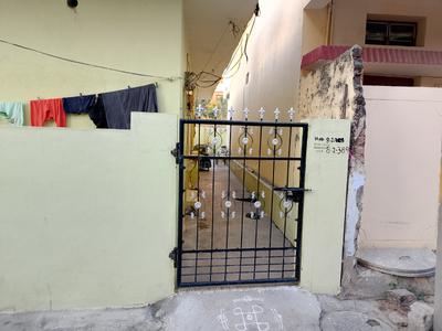 Balcony Image of 500 Sq.ft 1 BHK Independent House for rent in Bhagatnagar Karimnagar for Rs. 4500