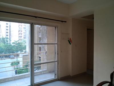 Living Room Image of 825 Sq.ft 2 BHK Apartment / Flat for sale in Paras Tierea, Sector 137 Noida for Rs. 7400000