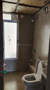 Bathroom Image of 1325 Sq.ft 3 BHK Apartment / Flat for rent in Radius Viceroy Park, Dahisar West Mumbai for Rs. 80000