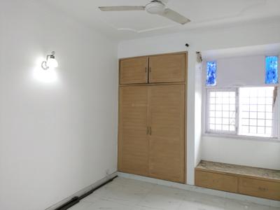 Bedroom Image of 2100 Sq.ft 4 BHK Apartment / Flat for sale in Meera Bai Apartments, Sector 5 Dwarka New Delhi for Rs. 27500000