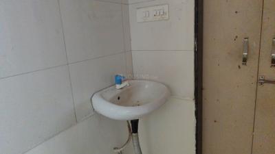 Bathroom Image of 950 Sq.ft 2 BHK Apartment / Flat for rent in Sus Pune for Rs. 18000